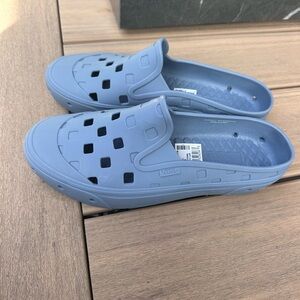 Vans slip on mule Trek. Brand new men’s 9